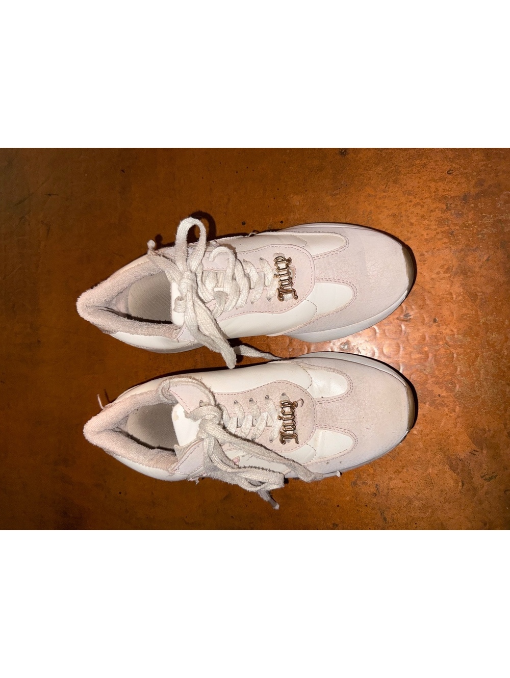Juicy Couture Pink & White Glitter Sneakers – Women’s Size 7